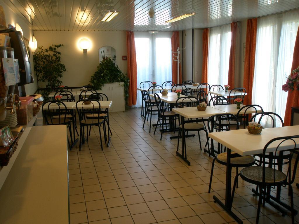 Hotel F1 Lyon Genay Massieux Restaurant photo